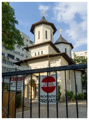 Proprietatea e furt. Casa lui Dumnezeu, supramonitorizată video