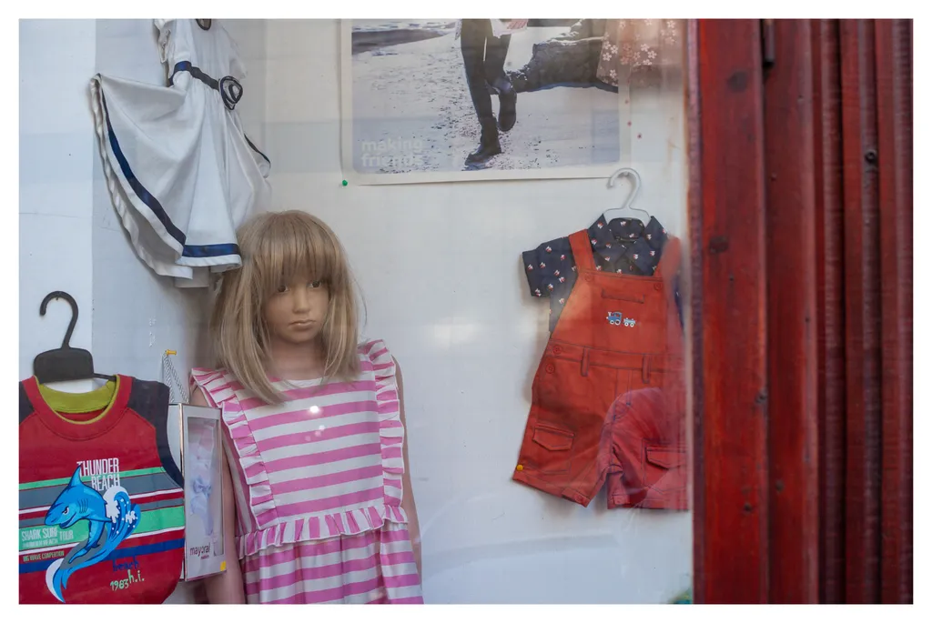 Uneori moartea lua chipul unui manechin