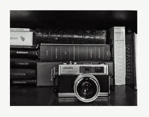 Cărțile mele favorite. Și un Minolta Hi-Matic 9