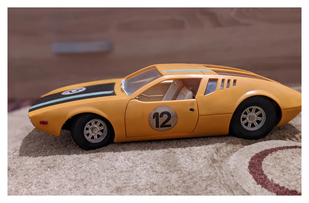 De Tomaso Mangusta, vedere laterală